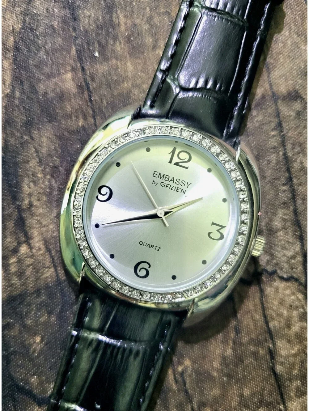 Rare Paved Bezel Gruen Embassy Retro Mens Satin Dial Watch